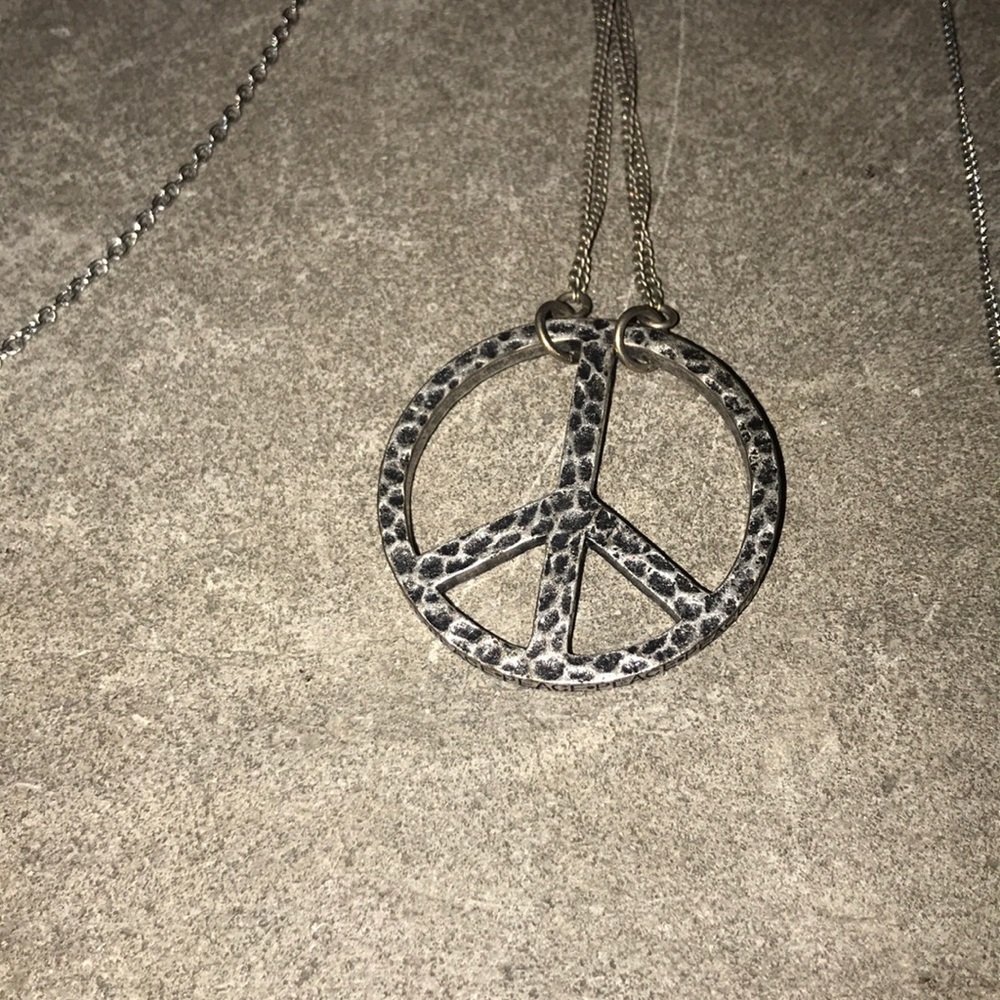 Necklace - Picture 3 of 6